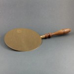 Patène - manche en bois (id: 309)