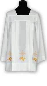 Surplis brodé. (id: 639)