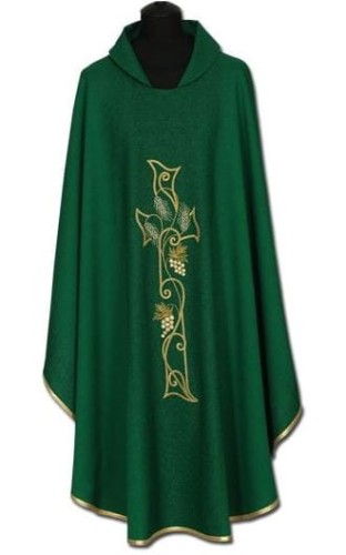 Chasuble brodée directement sur le tissu. (id: 181