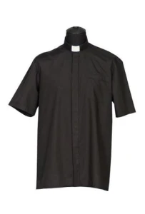 Chemise clergyman,  manches courtes. (id: 244)