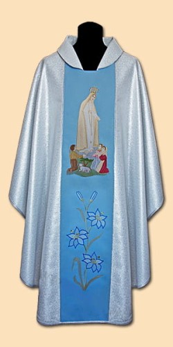 Chasuble brodé avec l'image de Notre-Dame de Fátima (id: 740)
