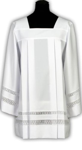 AS68 Surplis avec dodouble dentelle insérée (id: 646)