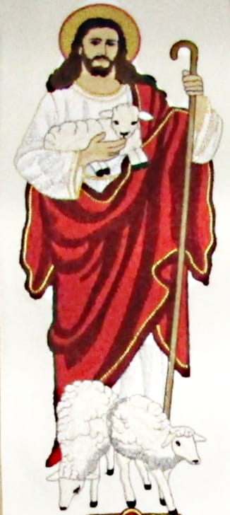 Chasuble brodé avec des pierres - Jesus Christ bon Pasteur 2.jpg