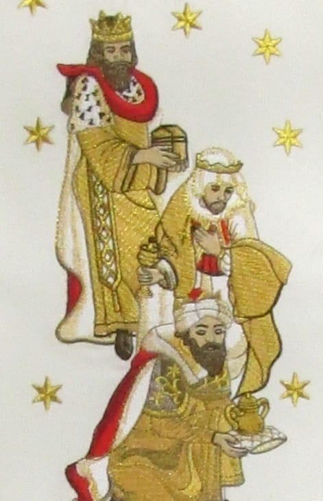 Chasuble brodé avec l'image de la Sainte Famille D.jpg