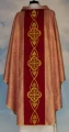 Chasuble avec une bande brodée (id: 780) rose