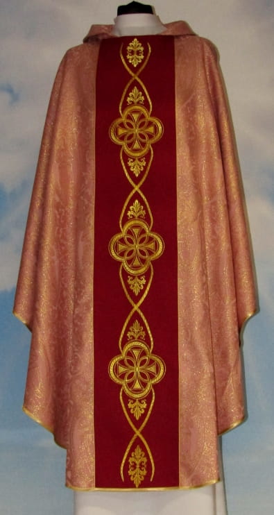 Chasuble avec une bande brodée (id: 780) rose