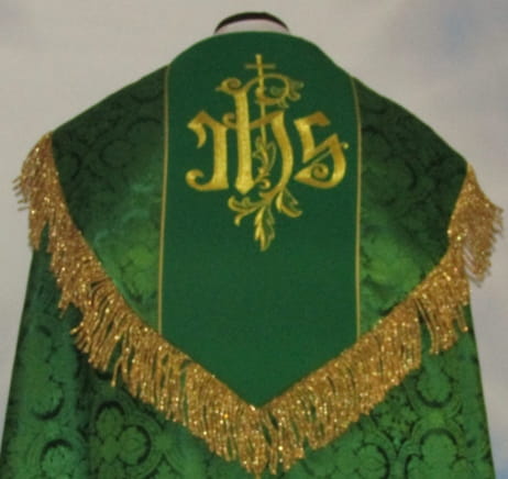 Chape liturgique  vert 2 - tissu brocart id 779.jpg