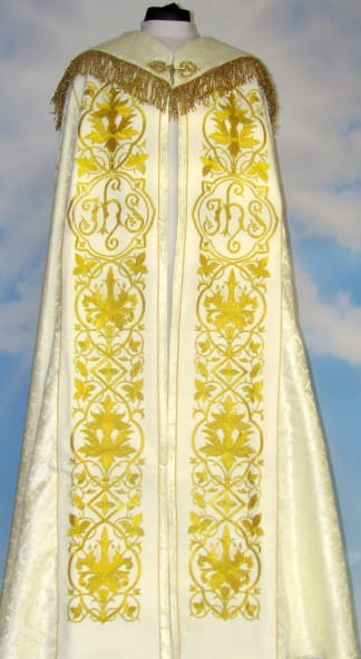 Chape liturgique  blanc - tissu brocart id 779.jpg
