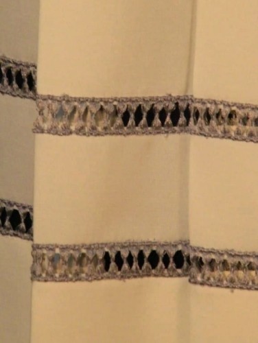 Aubes avec motif ajouré 001.249 B.jpg