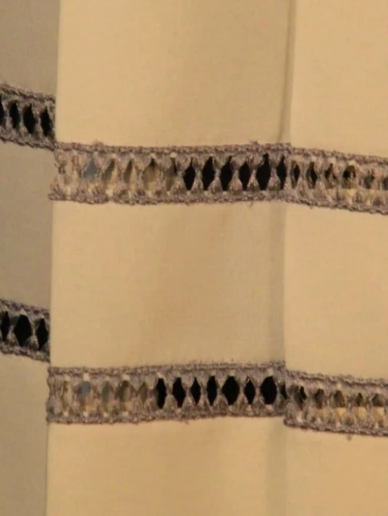 Aubes avec motif ajouré 001.249 B.jpg