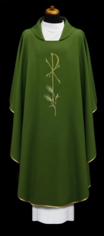 Chasuble brodée avec un motif Chi Ro. (id: 684)D