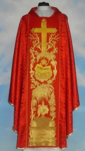 Casula in damasco con ricchi ricami. (id: 223)