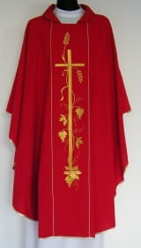 Chasuble brodée. (id: 174) 
