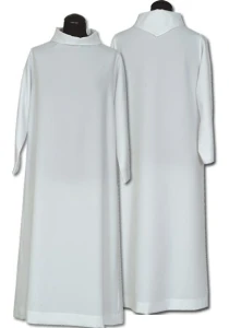 Aube servant d'autel avec fausse capuche (id: 549)