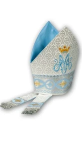 Mitra in tessuto di damasco, ricamata (id: 606)