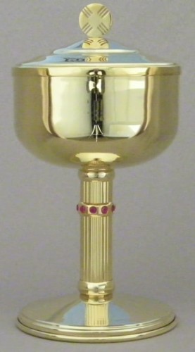 Ciboire - doré orné de rubis