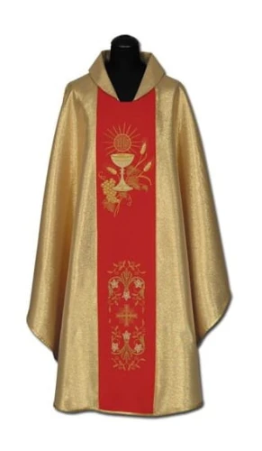 Chasuble avec une bande brodée. (id: 206)