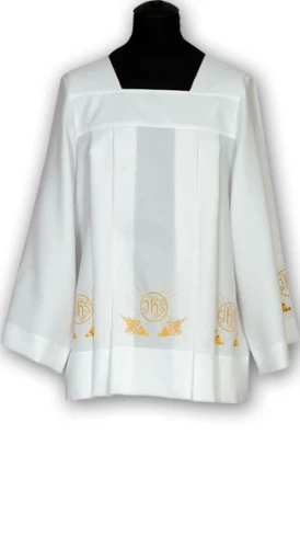 Surplis brodé. (id: 635)