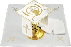 Servizio da messa- riccamente ricamato (id: 405)