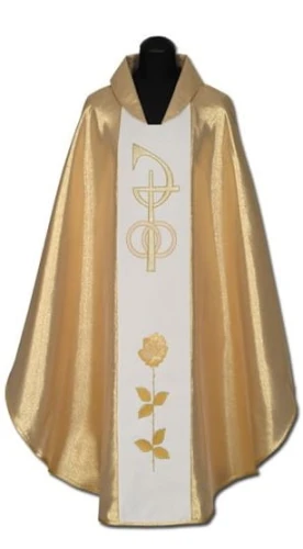 Chasuble avec une bande brodée. (id: 205)