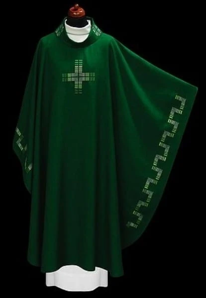 Chasuble avec croix brodé (id: 688)A