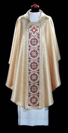 Chasuble en damas riches brodée. (id: 698)F
