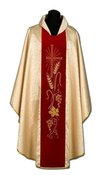 Chasuble avec une bande de velours. (id: 213)
