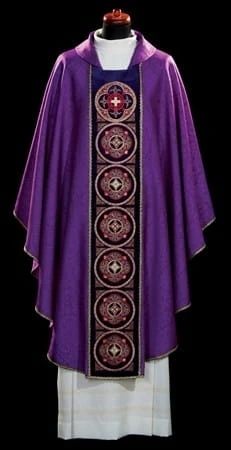 Chasuble en damas riches brodée. (id: 698)E