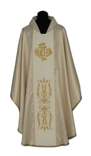 Chasuble avec une bande brodée. (id: 204)