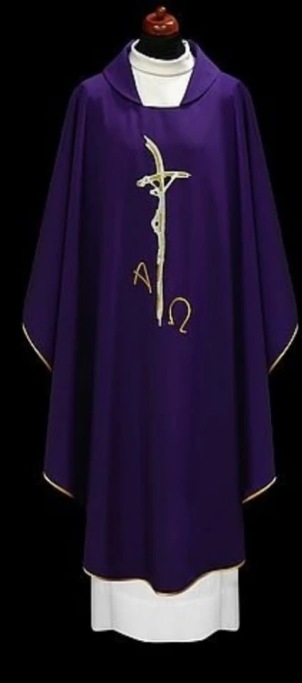 Chasuble brodée. (id: 682)C