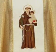 Chasuble brodé avec l'image de Saint-Antoine (id: 69)